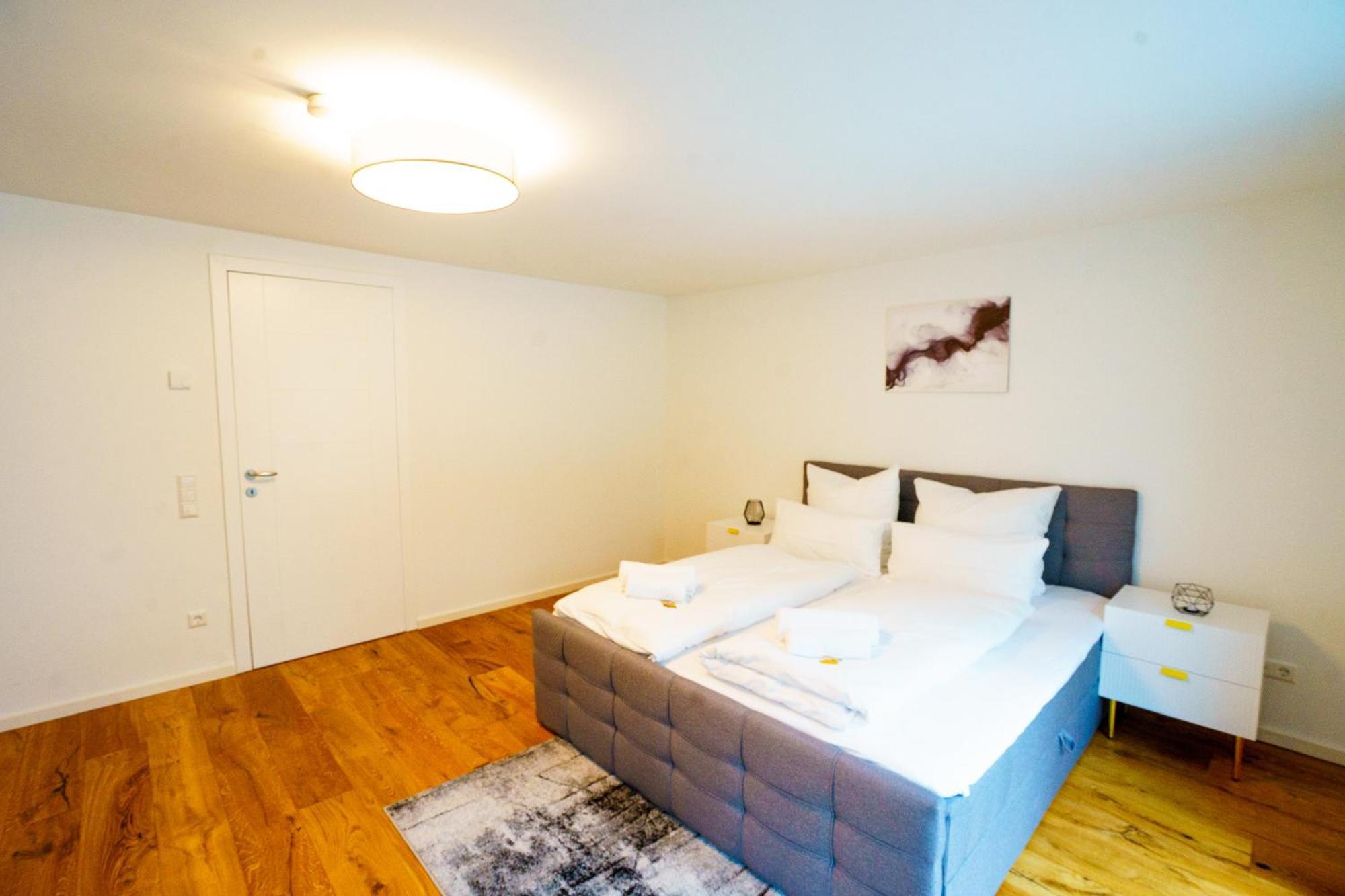 Prestige Apartments - Urban Lofts Ройтлінген Екстер'єр фото