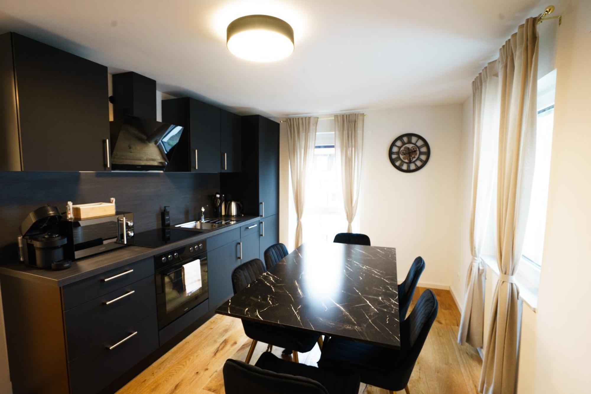 Prestige Apartments - Urban Lofts Ройтлінген Екстер'єр фото